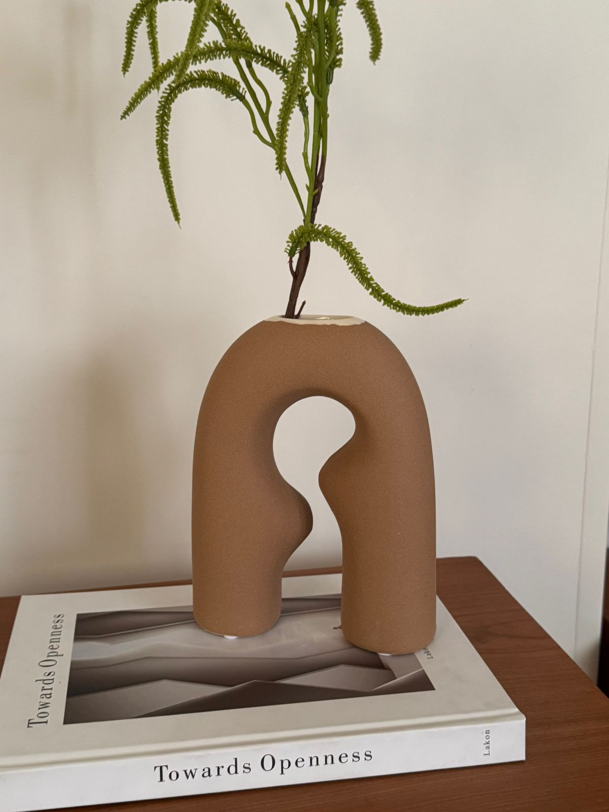 vase - Image 4