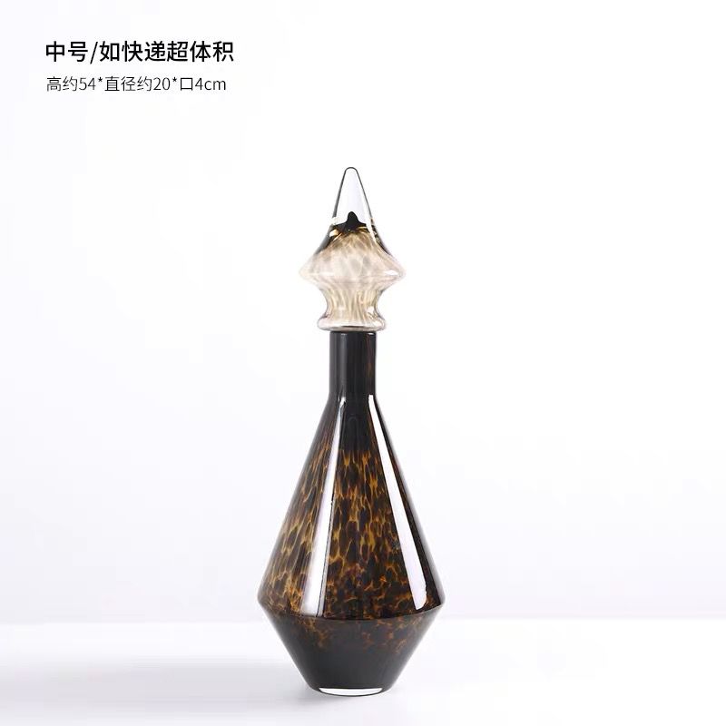 vase - Image 4
