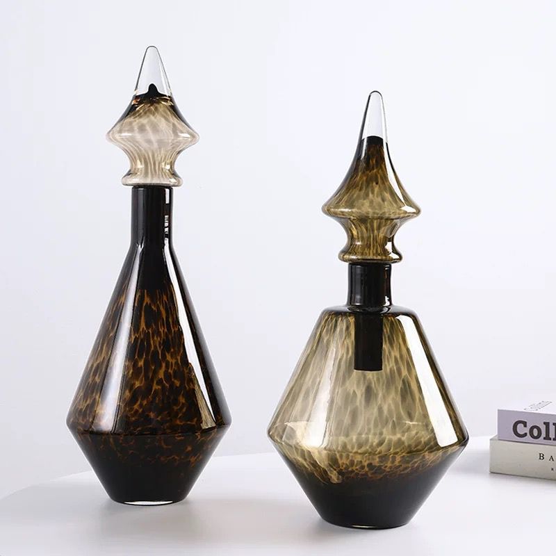 vase - Image 3