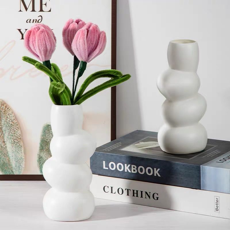 The "Oskar" Ceramic Donut Vase Set (Set of 2)