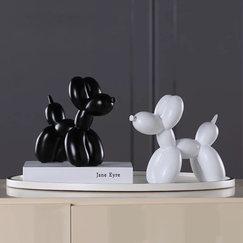 Balloon Dog Sculpture