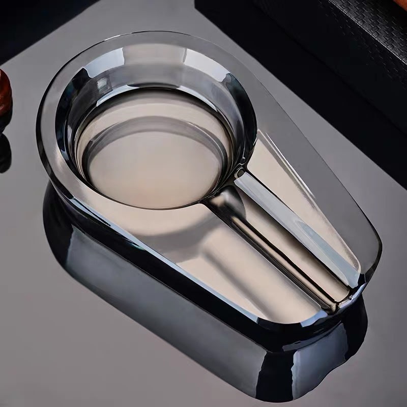 Modern Crystal Glass Cigar Ashtray - Image 3