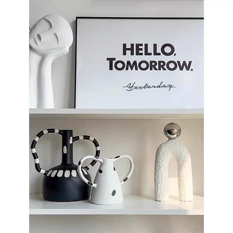 livvi Monochrome Graphic Double-Handle Vase - Image 7